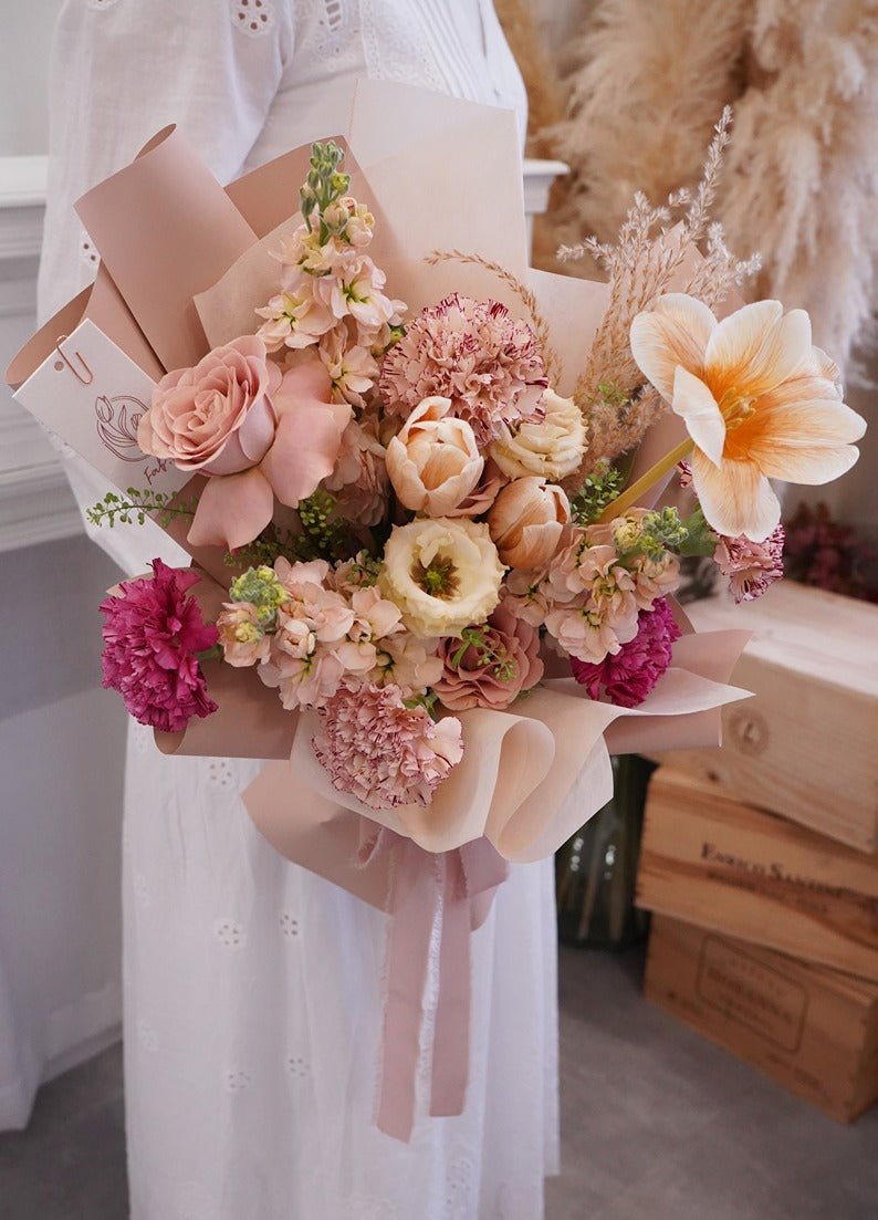 Beige | Cappuccino Rose - Fresh Flowers - Bouquet - Birthday - Bouquet - Carnation - 1