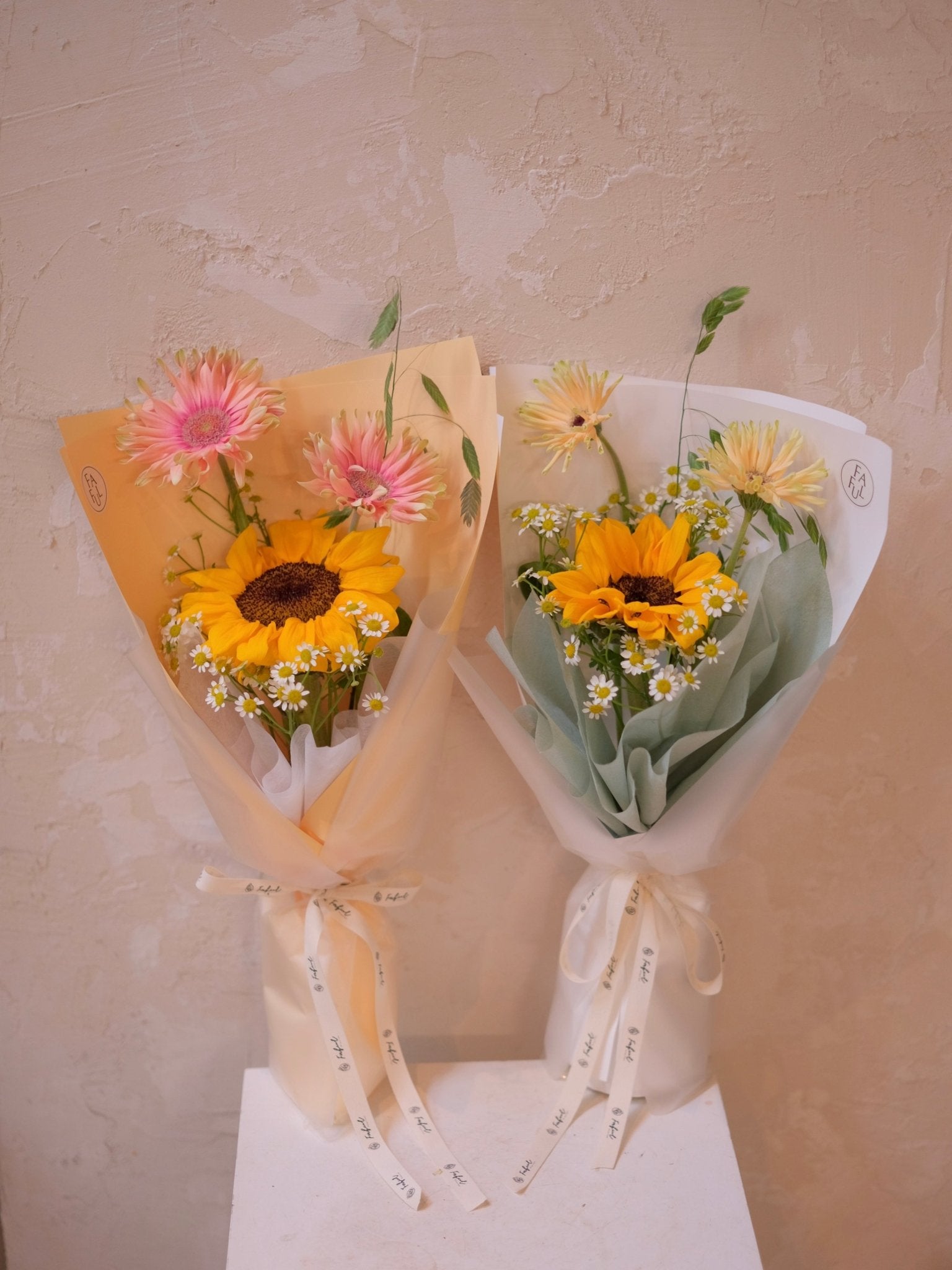 Petite Sunflower - Fresh Flowers - Bouquet - Bouquet - Graduation - Sunflower - 1