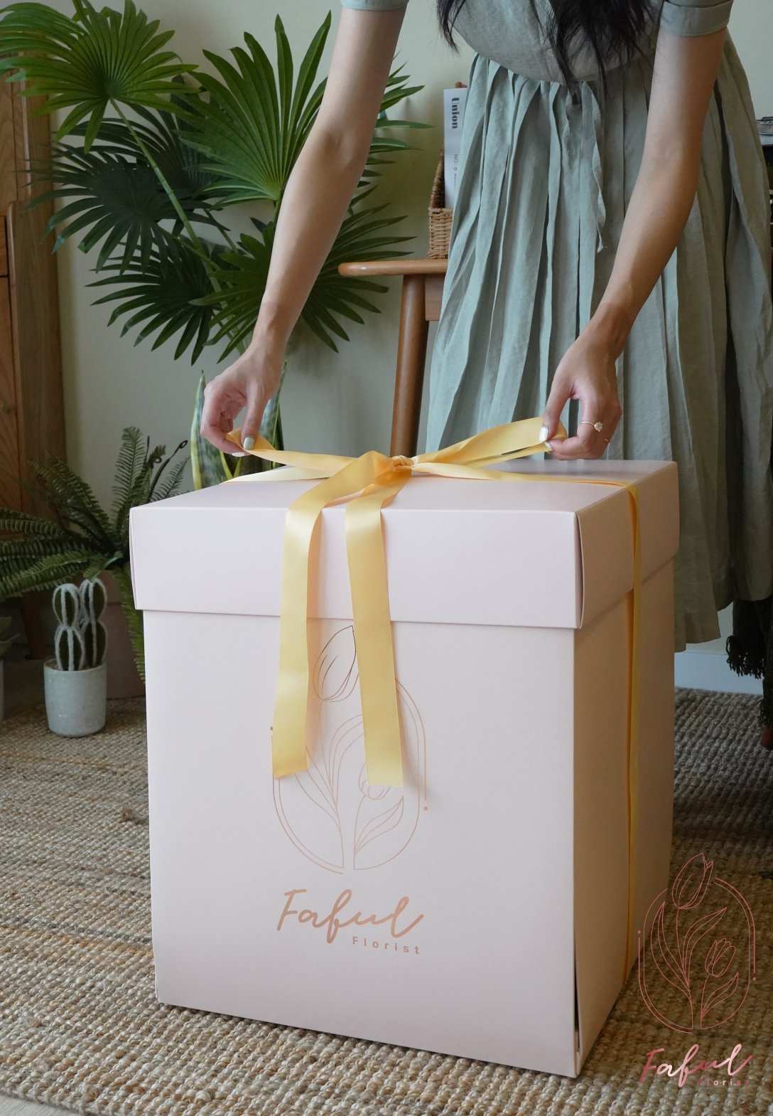 Brightest Bloom | Sunflower - Fresh Flowers - Flower Box - Speedy Recovery - Sunflower - Surprise Box - 5