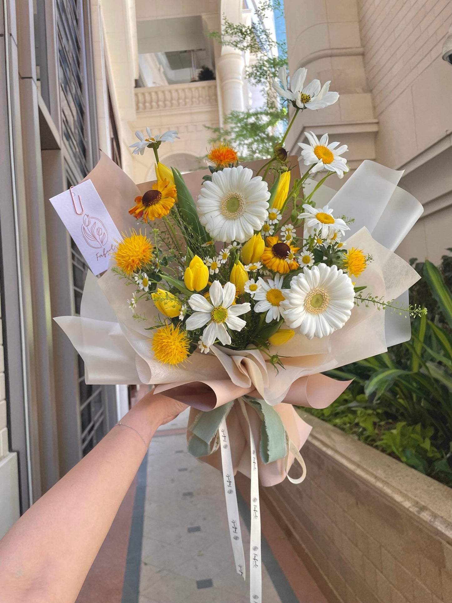 Happy Graduation | Tulip - Fresh Flowers - Bouquet - Bouquet - Graduation - Tulip - 1
