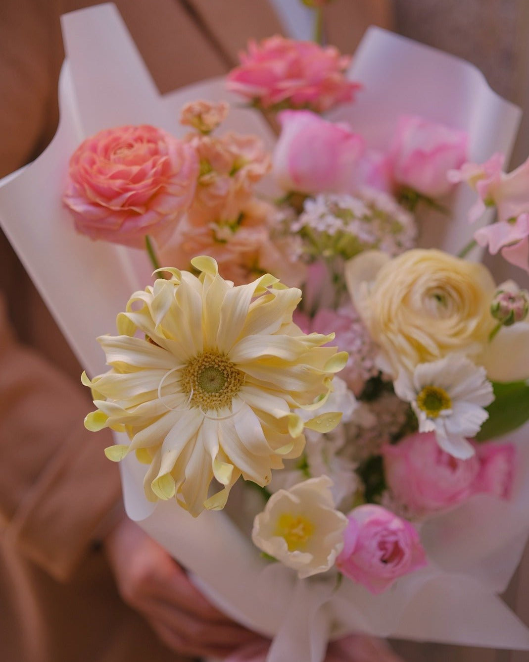 Le Macaron - Fresh Flowers - Bouquet - 2024vday - Birthday - Bouquet - 3