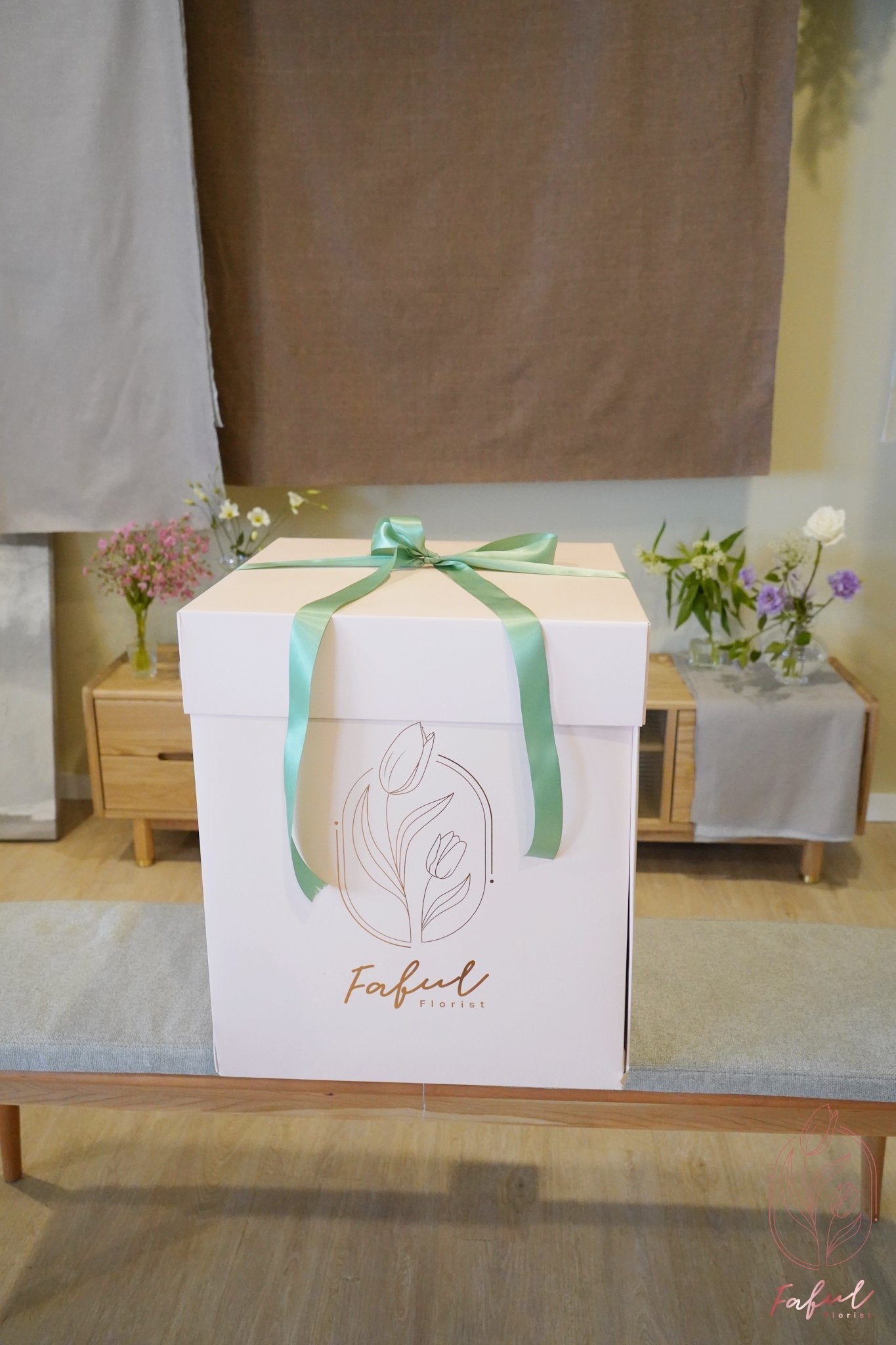 Summer Vibes | Gerbera - Fresh Flowers - Flower Box - Gerbera - Surprise Box 5