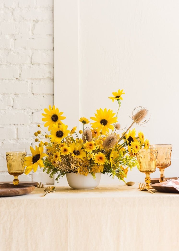 Sunflower Meaning: Exploring the Deep Symbolism Behind Sunflower - Faful Florist