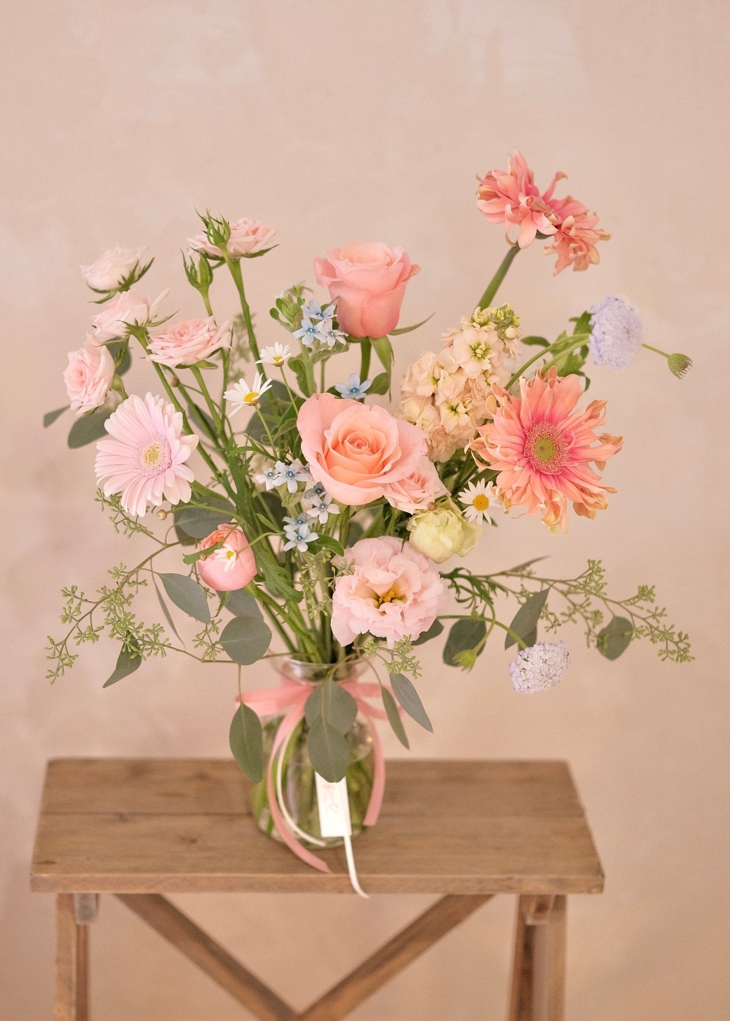 Seasonal Vase | M - Fresh Flowers - Bouquet - Seasonal Pick - Seasonal Vase - 1