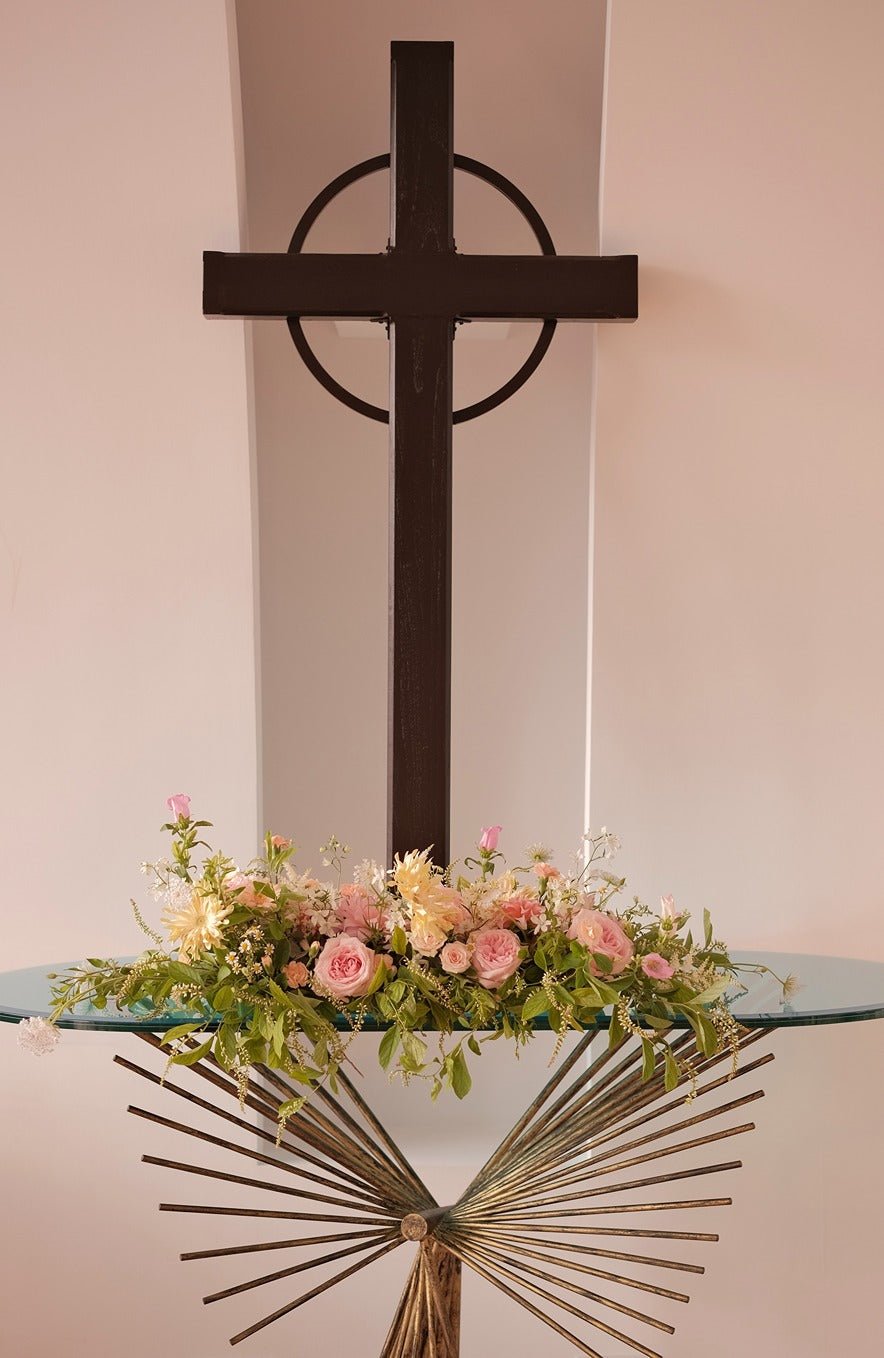 Serenity |Church Flower Arrangement - Fresh Flowers - Flower Basket - Flower basket - 1