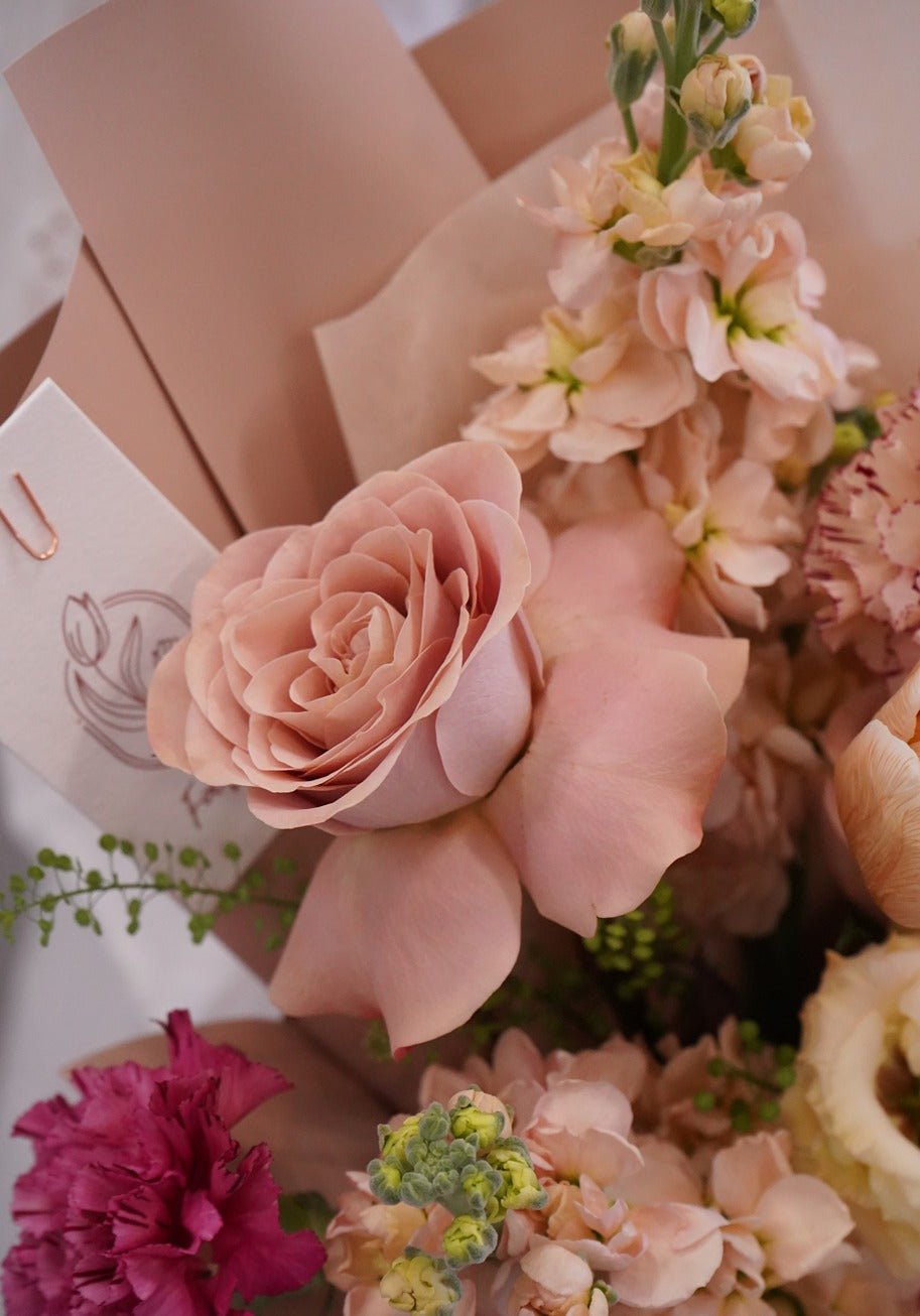 Beige | Cappuccino Rose - Fresh flowers, Roses- Standard - - 2023Mday - Bouquet - 4
