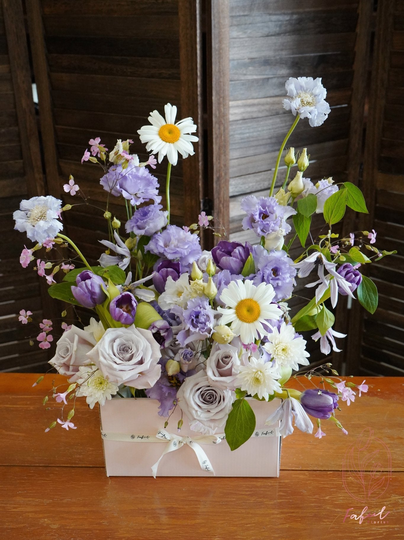 Light Lavender | Menta Rose - Fresh flowers, Box, Roses- Light Lavender - Feather - Surprise Box - - 1