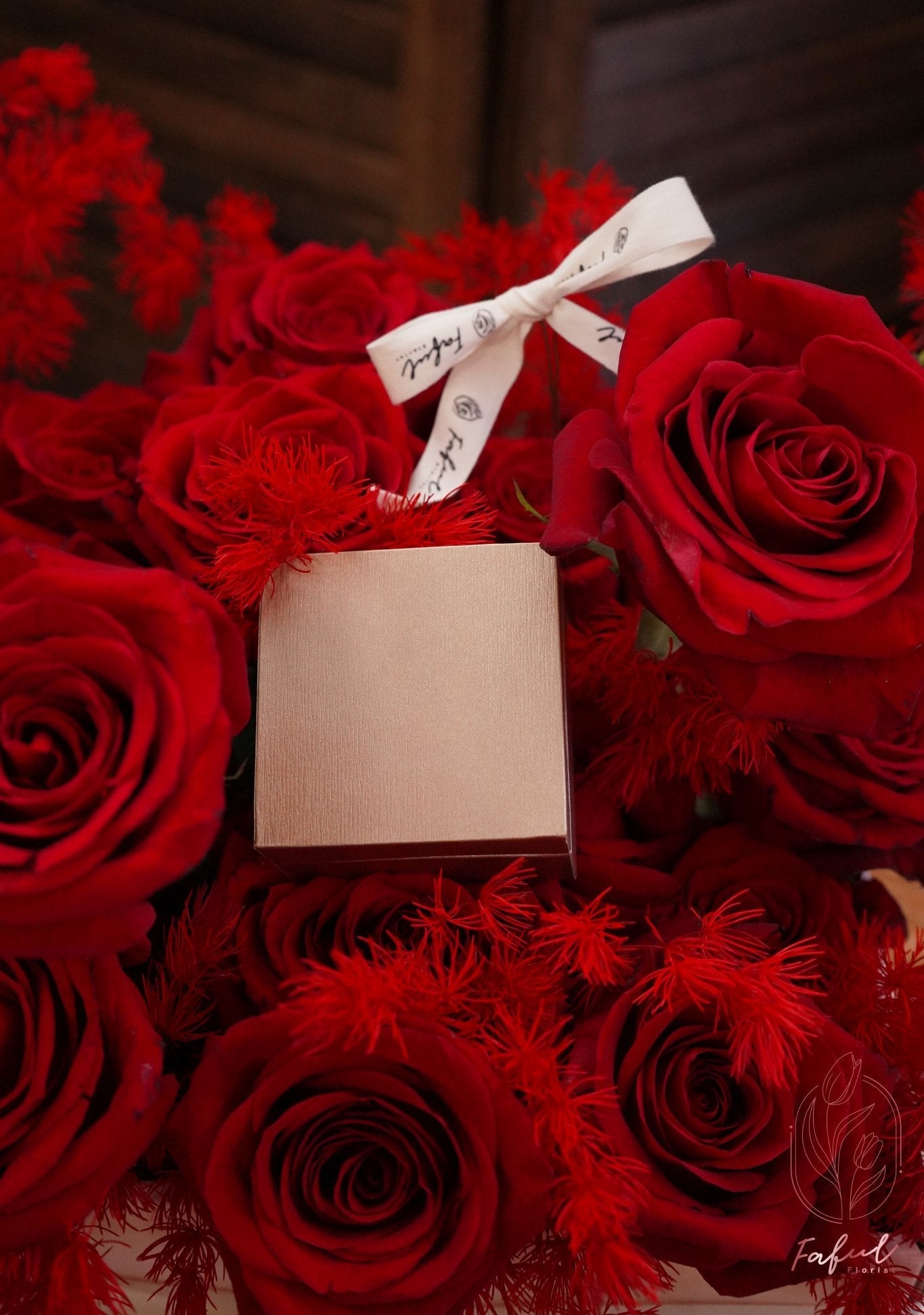 Red Romance | Red Rose - Fresh flowers, Roses- Red Romance - Feather - Anniversary - Romance - Rose - 6