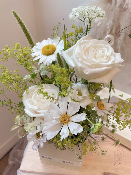 Summer Garden | White Rose - Fresh flowers, Box, Roses- - - Flower box - Speedy Recovery - 1